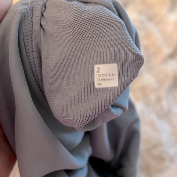 lululemon align biker shorts 6” size 2 NWT Rhino Grey RARE - Picture 6 of 7